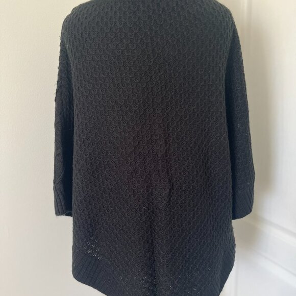 Women's Vertigo Knit Poncho - Picture 3 of 3